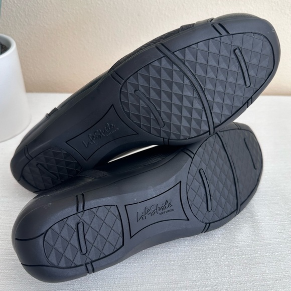 Life Stride Dig Black Faux Leather Soft System Slip In Loafers Women’s 9.5W - Picture 15 of 15